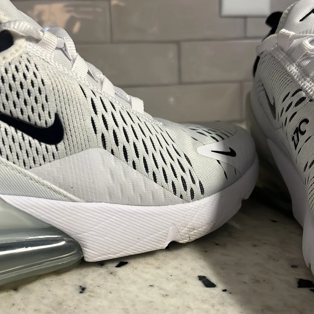 Nike AirMax 270 Size 8 - Picture 5 of 12